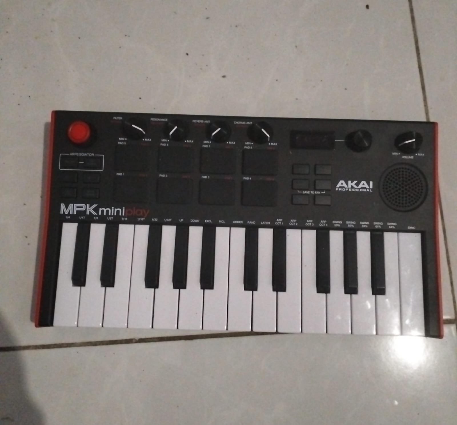 Review AKAI MPK Mini Play untuk Penggunaan Aransemen Lagu